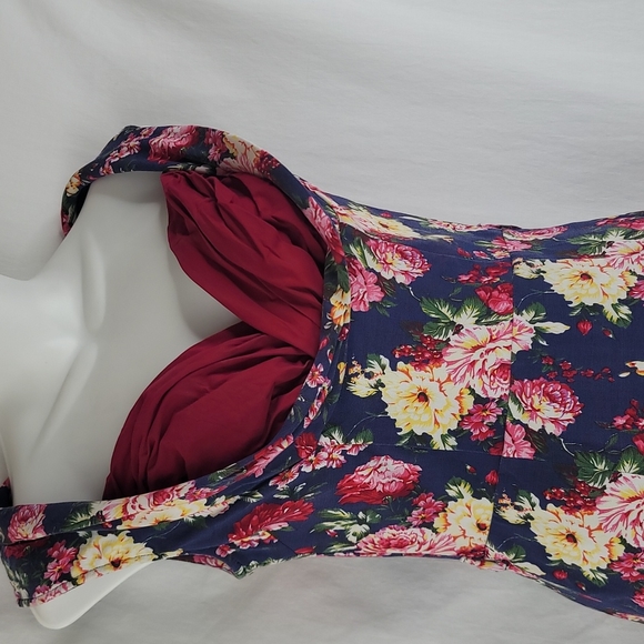 Lindy Bop vintage pin up body hugging floral dress sz Small - Picture 2 of 13
